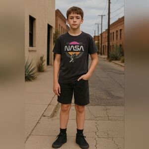 Hyper Space NASA Graphic Tee L Space Retro Astronaut Acid Wash Streetwear